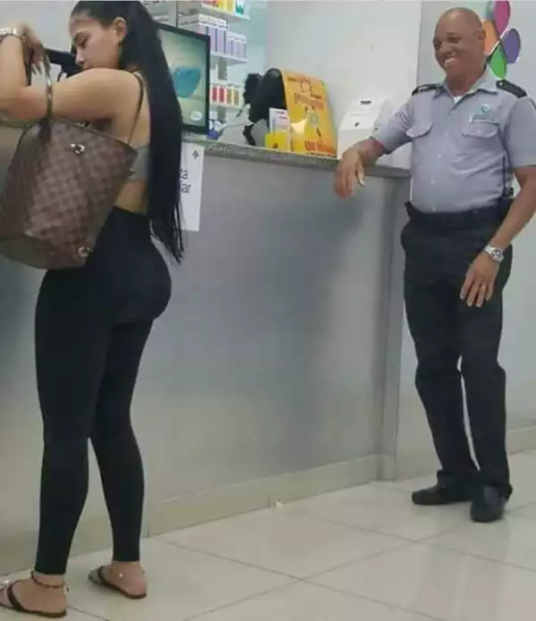 Policeman In Uniform Spotted Starring At A Lady’s Backs!de. Photo Goes Viral(Photo)